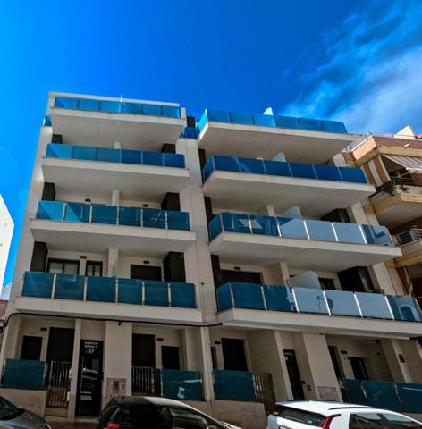 Apartamento en venta en Torrevieja photo 0