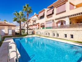 Piso en venta en Vélez-Málaga photo 0