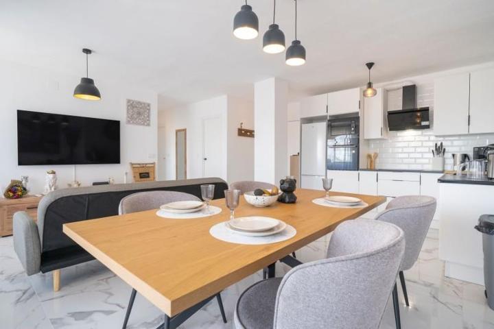 Piso en venta en Torrevieja, Punta Prima photo 0