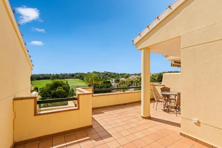 Apartamento en venta en Orihuela Costa photo 0