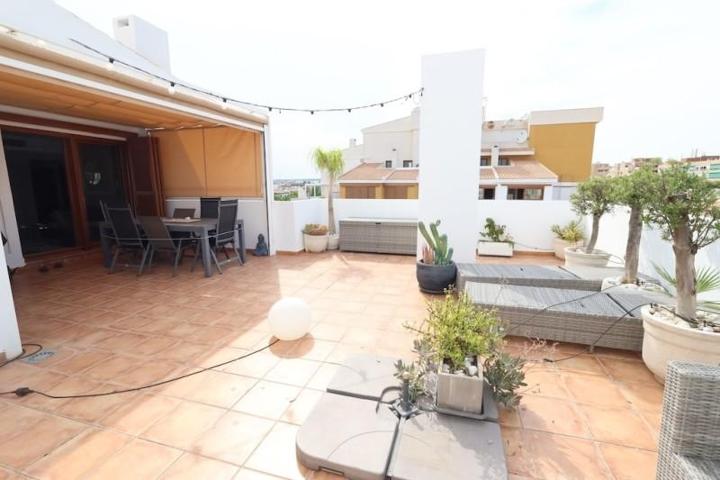 Apartamento en venta en Orihuela Costa photo 0