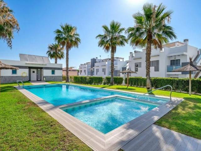 Bungalow en venta en Torrevieja, Los Altos photo 0