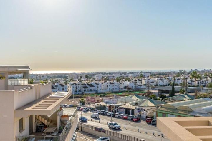 Piso en venta en Orihuela, Baix Segura photo 0