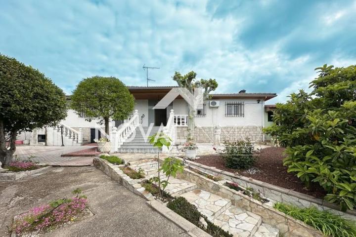 Chalet en venta en Móstoles, Zona sur photo 0