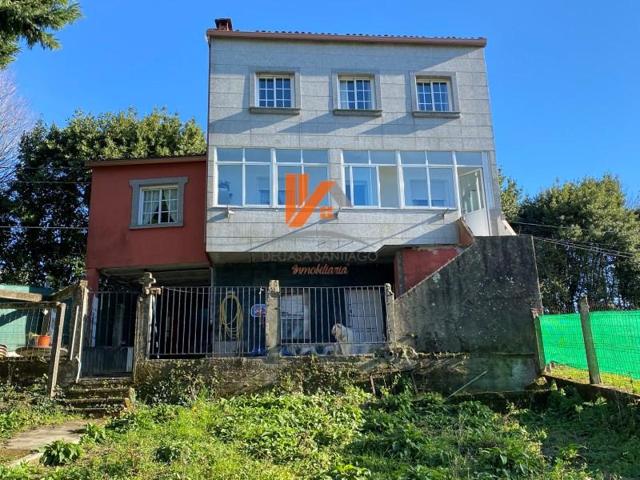 Casa en venta en Santiago de Compostela photo 0