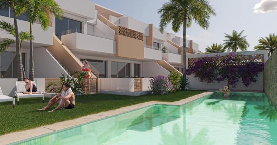 Bungalow en venta en Pilar de la Horadada, Zona Pueblo photo 0