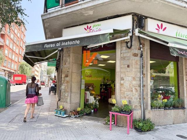Local comercial en venta en Santiago de Compostela photo 0
