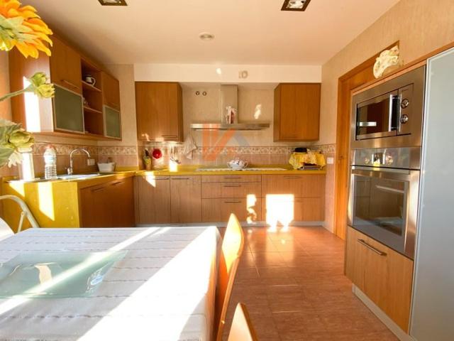 Chalet en venta en Vedra photo 0