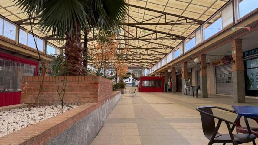 Local comercial en venta en Nuevo Baztán, Eurovillas photo 0