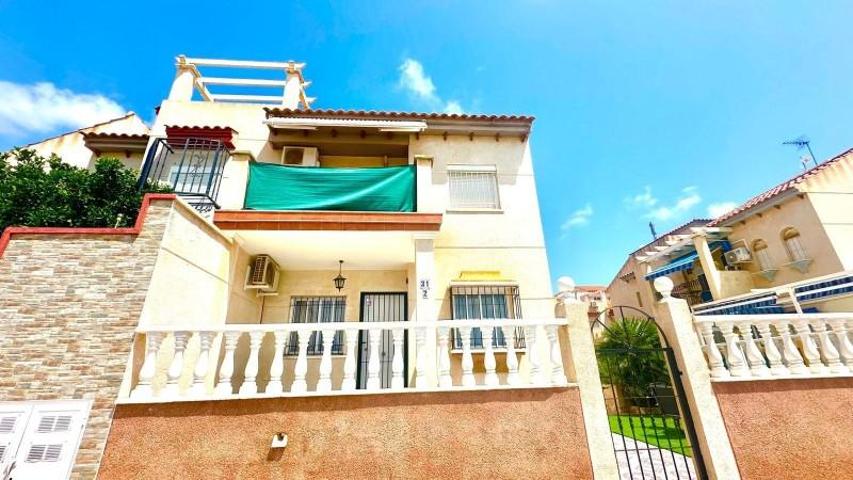 Apartamento en venta en Orihuela Costa, Playa Flamenca photo 0