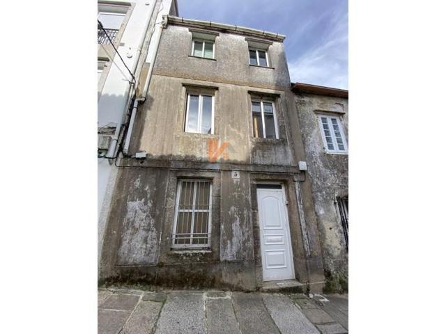 Casa en venta en Santiago de Compostela photo 0