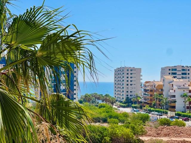 Apartamento en venta en Torrevieja, Punta Prima photo 0