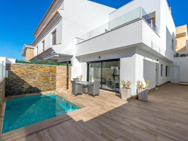 Chalet en venta en San Pedro del Pinatar photo 0