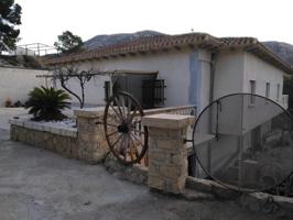 Casa con terreno en venta en Orcheta photo 0