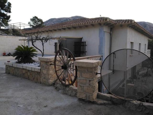 Casa con terreno en venta en Orcheta photo 0