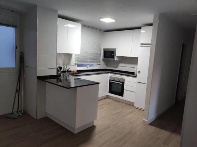 Piso en alquiler en Córdoba, Zoco - Poniente photo 0