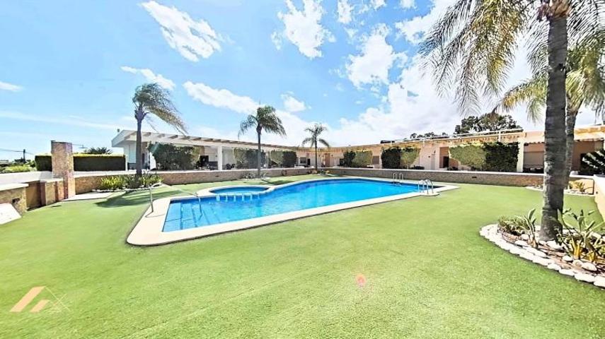 Adosada en venta en Pilar de la Horadada photo 0