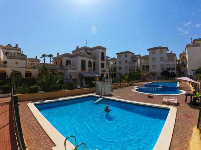 Apartamento en venta en Torrevieja photo 0