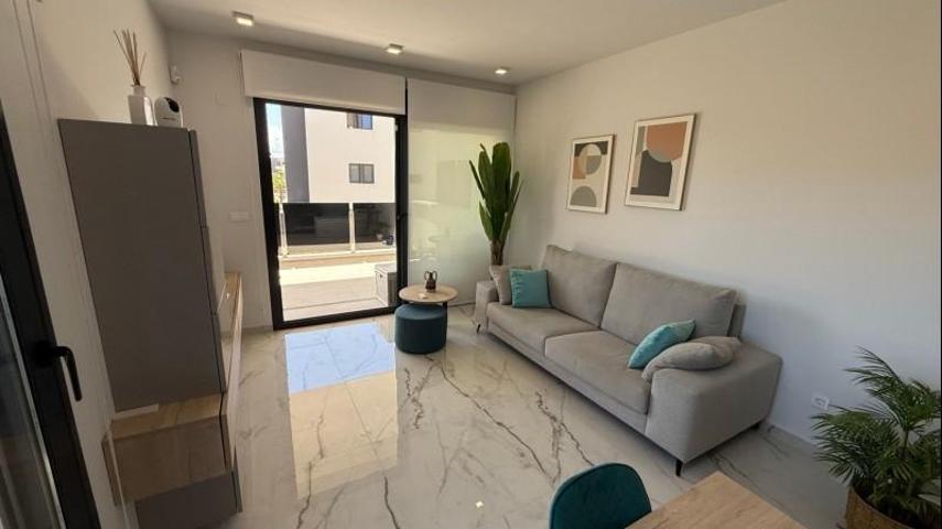 Apartamento en venta en Orihuela photo 0