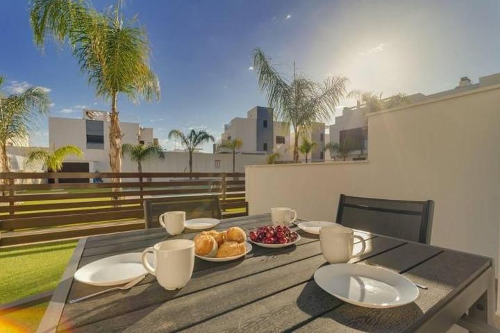 Apartamento en venta en Pilar de la Horadada photo 0