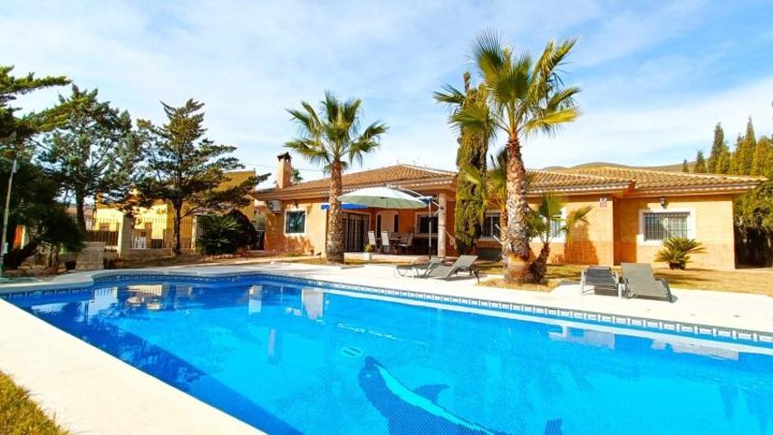 Chalet en venta en Hondon de los Frailes photo 0