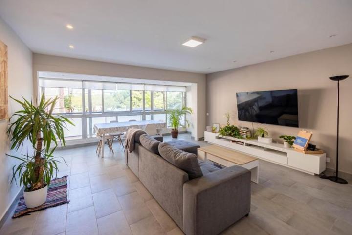 Piso en venta en Vilanova i la Geltrú, Barri de Mar photo 0