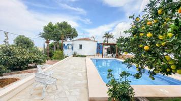 Chalet en venta en Denia, MON MITAD photo 0