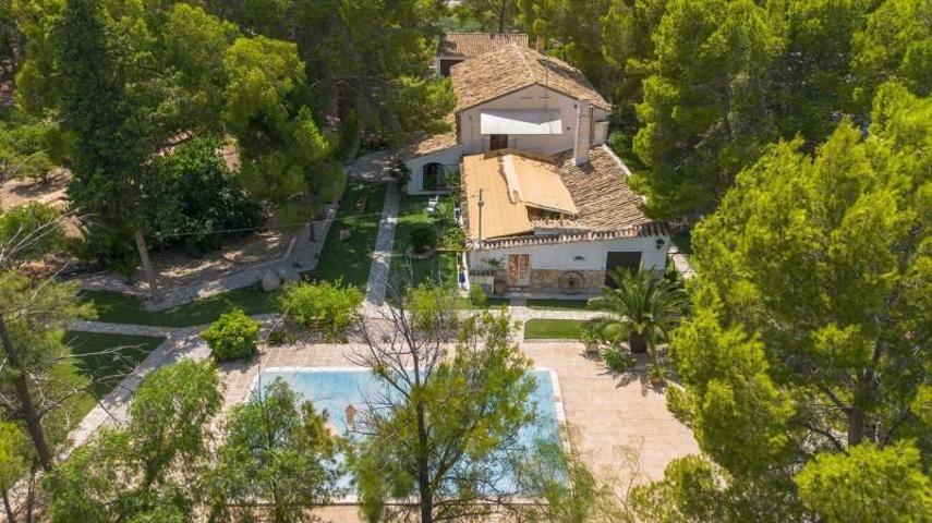 Chalet en venta en Mula photo 0