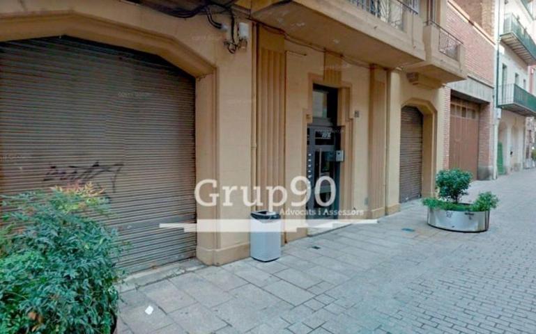 Local comercial en alquiler en Lleida, INSTITUTS photo 0