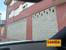 Local comercial en alquiler en Torrelavega, Calle La Fuente, 39311 photo 0