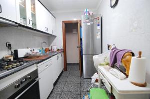 Piso en venta en Badalona, La Salut - Lloreda photo 0