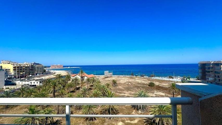 Apartamento en venta en Torrevieja photo 0