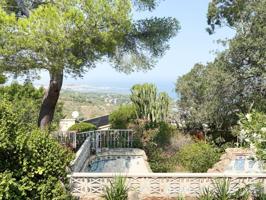 Chalet en venta en Denia, Playa de Las Rotas photo 0