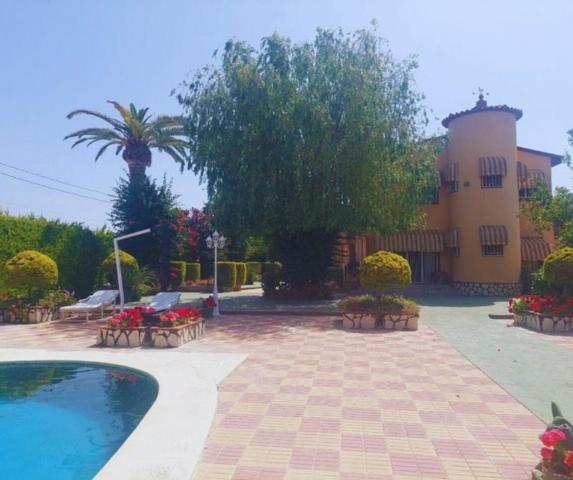 Chalet en venta en Albir photo 0