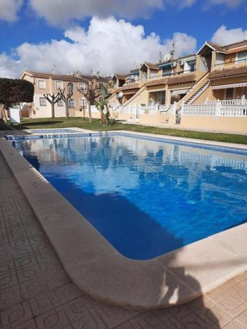 Bungalow en venta en San Miguel de Salinas photo 0