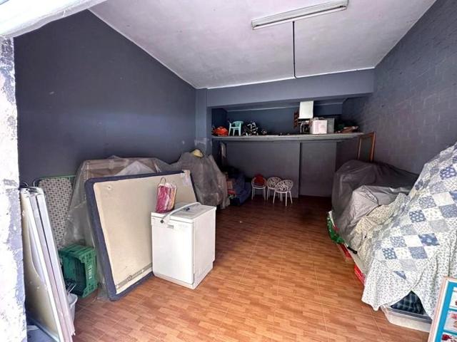 Local comercial en venta en Benicàssim photo 0