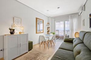 Apartamento en venta en Guardamar del Segura, CENTRO photo 0