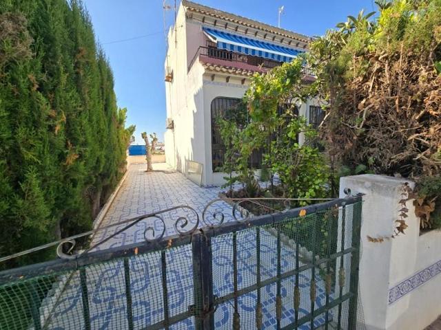 Bungalow en venta en Torrevieja, Aguas Nuevas photo 0