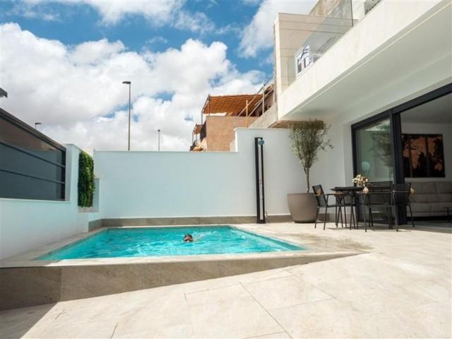 Chalet en venta en San Pedro del Pinatar, CENTRO photo 0