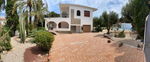 Chalet en venta en Denia, Las rotas photo 0