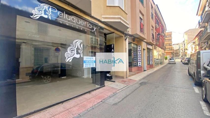 Local comercial en venta en Totana, Cerca del centro photo 0
