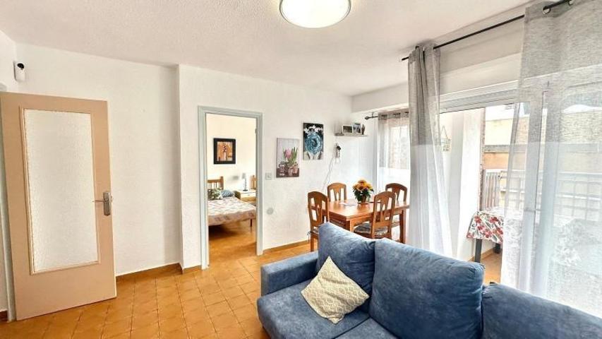 Apartamento en venta en Torrevieja photo 0