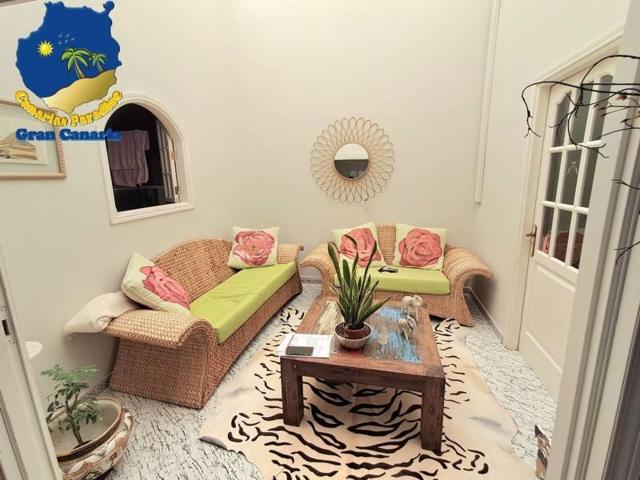 Edificio en venta en Agüimes, Gran Canaria photo 0