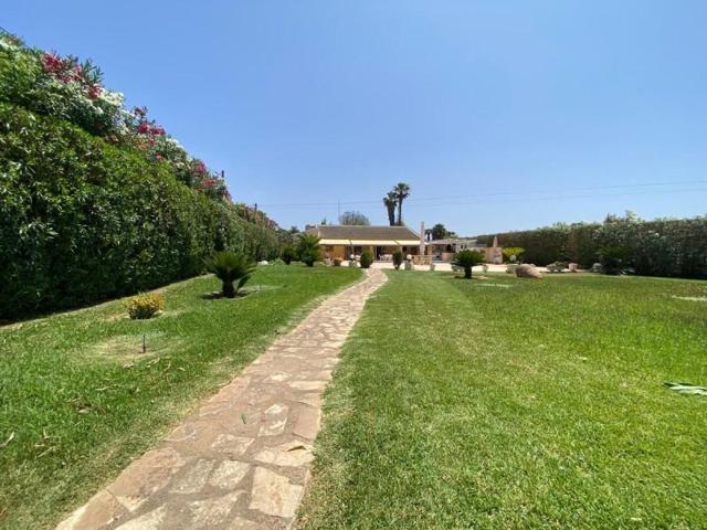 Chalet en venta en Denia, Ciudad photo 0