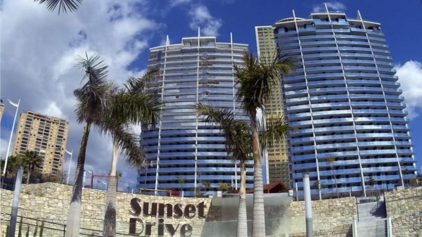 Apartamento en venta en Benidorm, Playa de Poniente photo 0