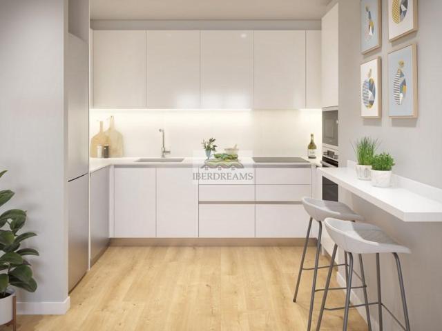 Piso en venta en L'Hospitalet de Llobregat photo 0