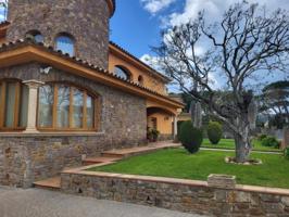 Chalet en venta en Mont-ras, Urbanizacion torre simona photo 0