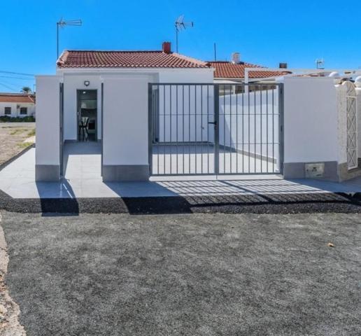 Bungalow en venta en Torrevieja, Torretas photo 0
