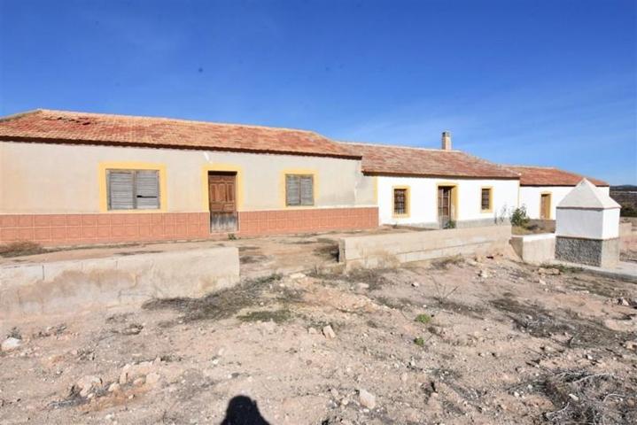 Casa con terreno en venta en Corvera, La murta photo 0