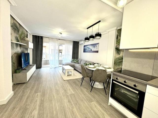 Apartamento en venta en Torrevieja, Playa del Cura photo 0